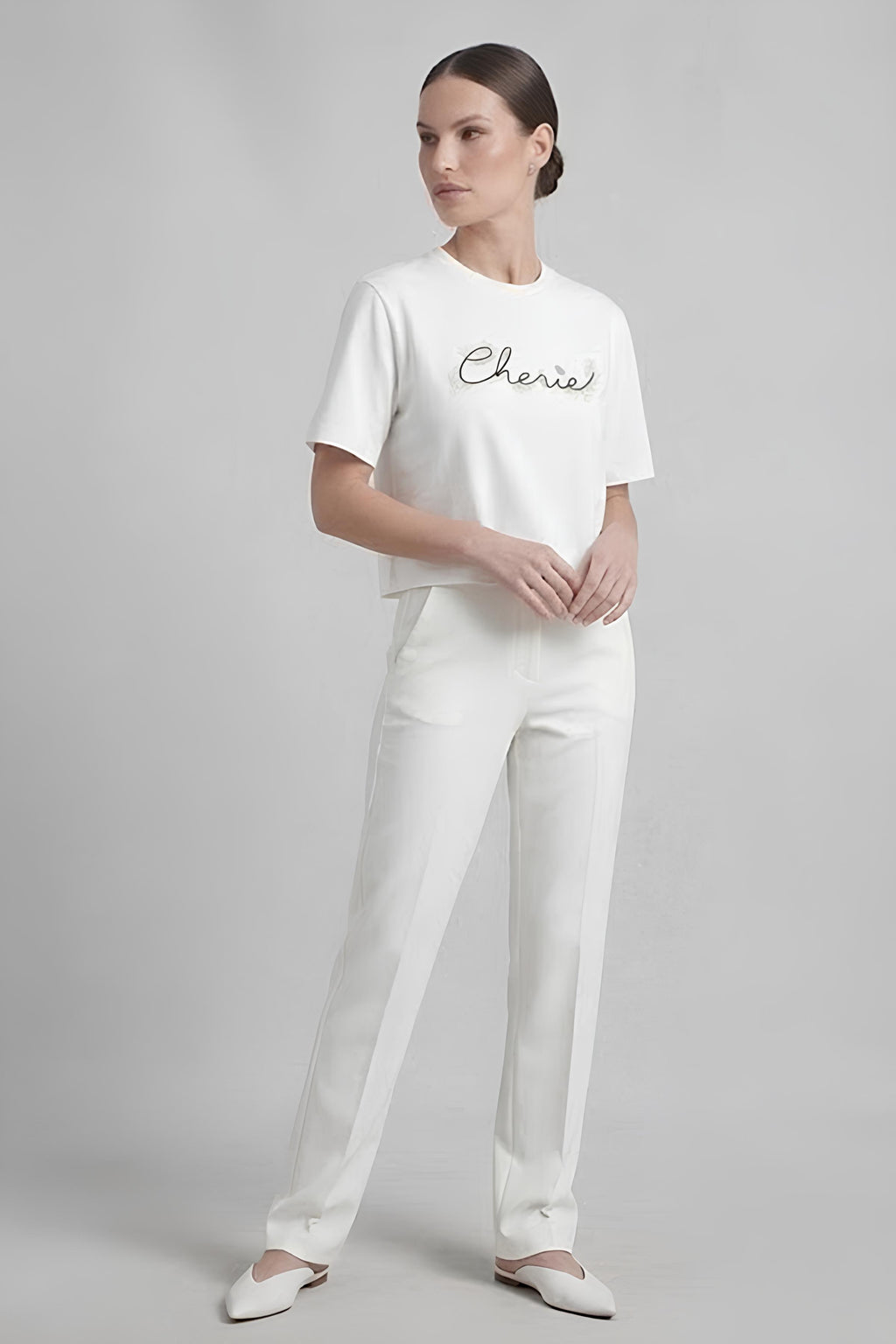 Kadın Beyaz Yazılı Crop Tişört Cherie Baskılı Basic